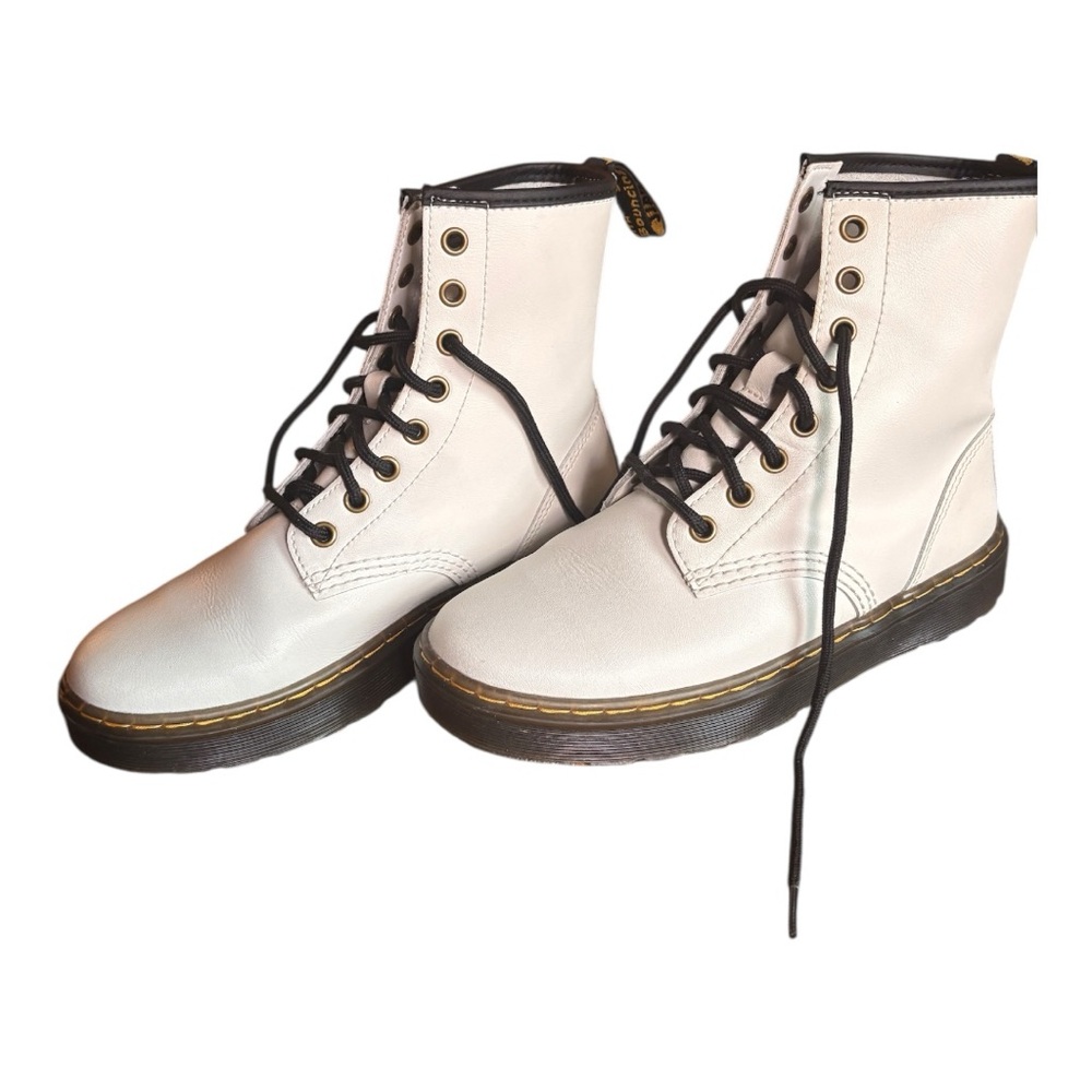 White Doc Martens- Zavala